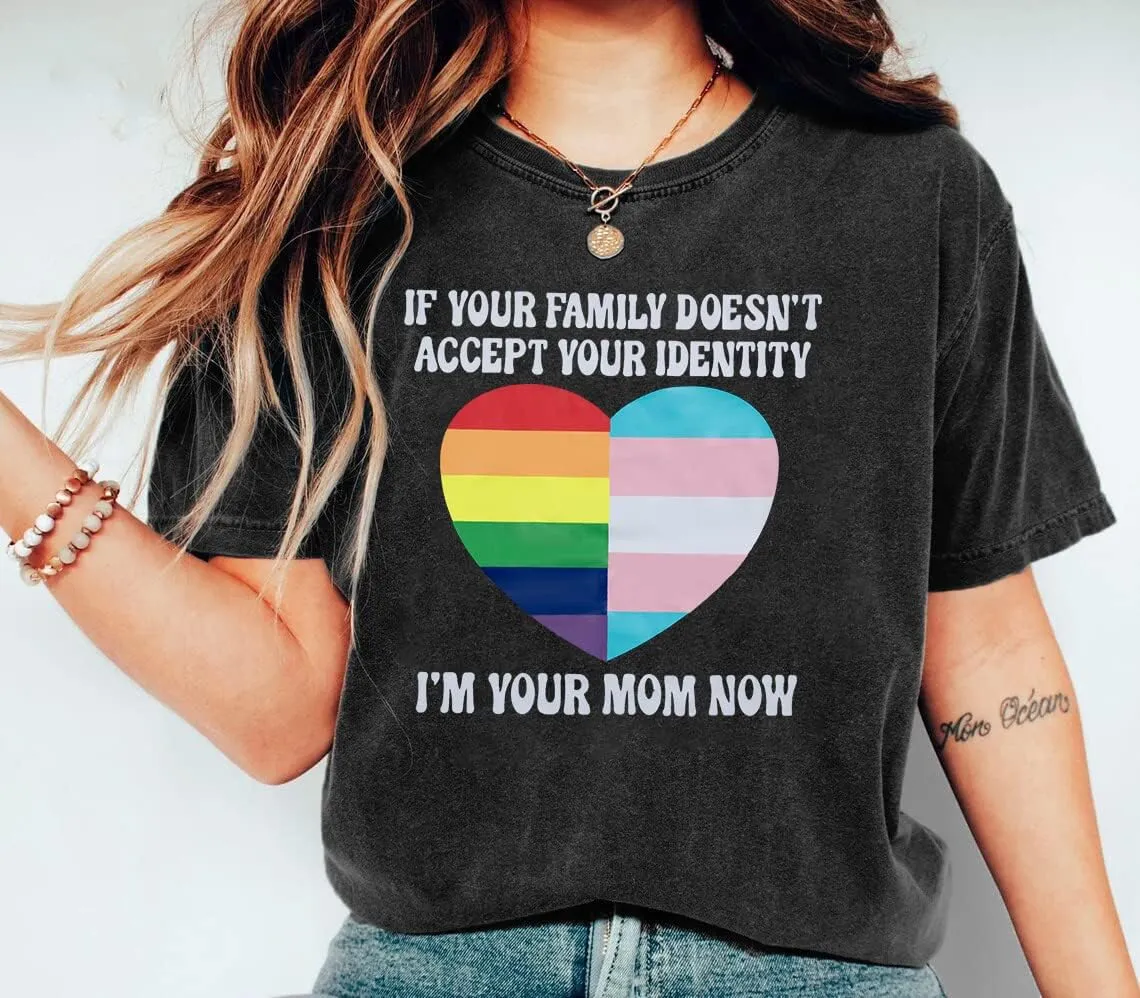 Pride Mom Shirts Women Rainbow Flag T Shirt LGBTQ Pride Shirt Ally Top LGBT Equality Shirt Rainbow Heart Graphic Casual Tee